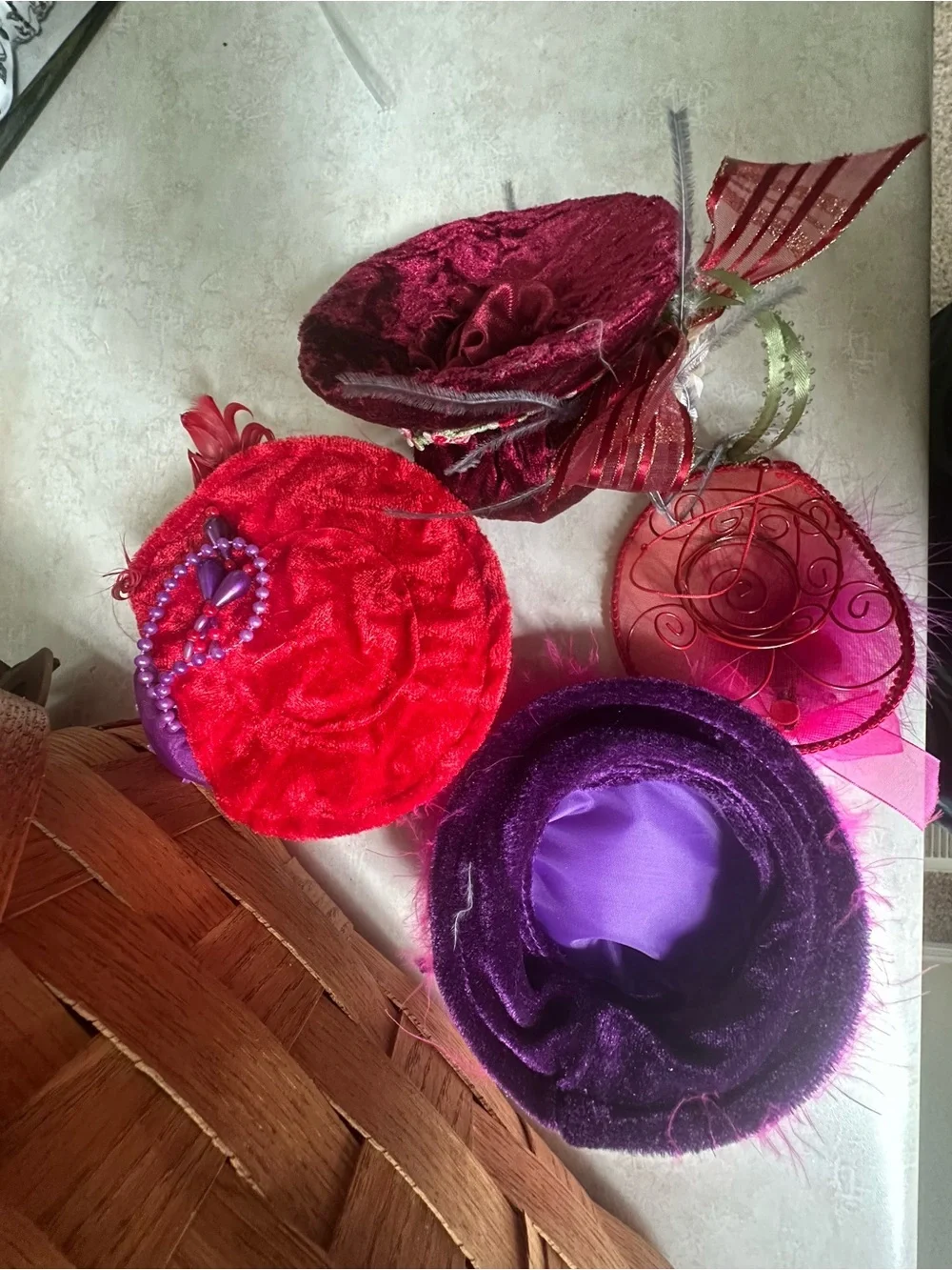 Red Hat Society Assorted Feathered Mini Fascinator Ornaments - Pink & Purple